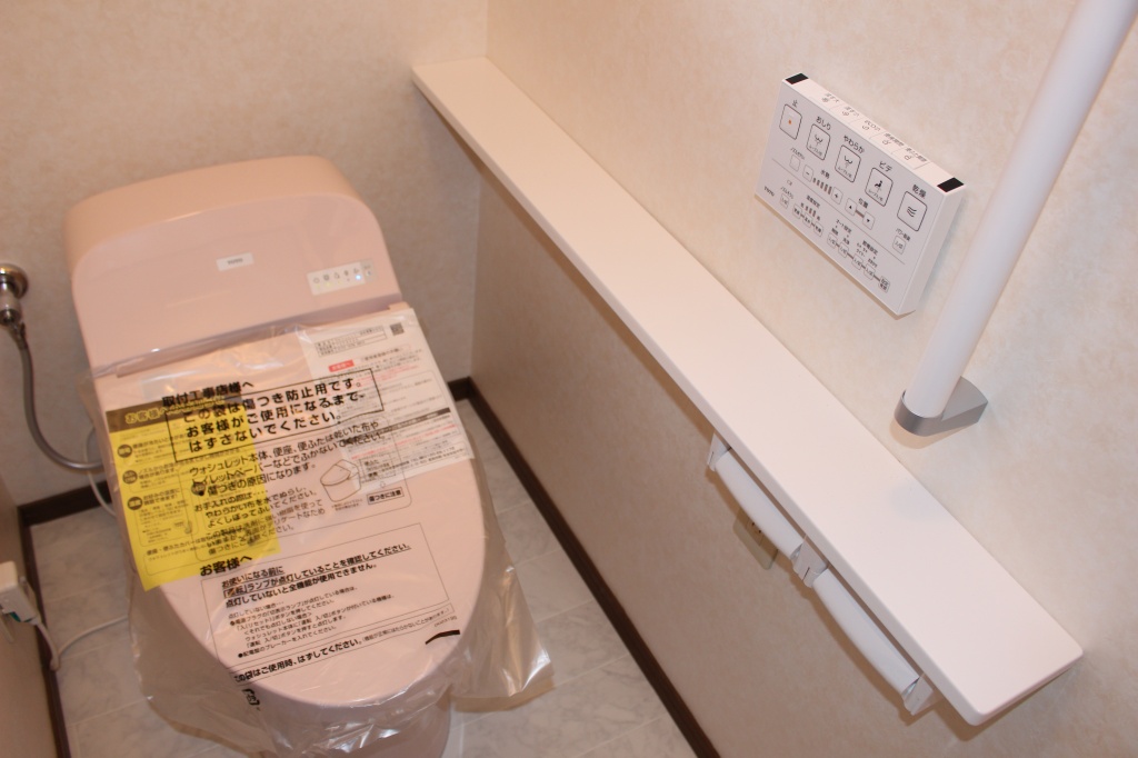 美浜町Ｍ様邸　新しいトイレと内装でお部屋も広々 施工後2