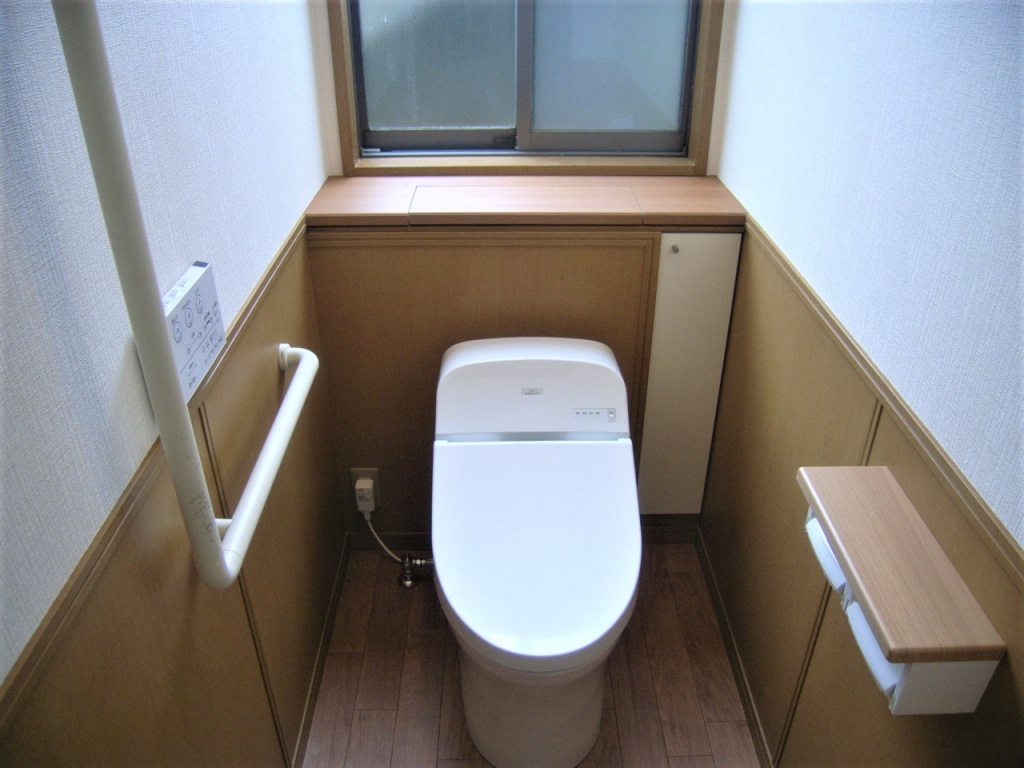 【トイレ】家族それぞれに合うトイレリフォーム〝掃除のことを考えたトイレに” 施工後3