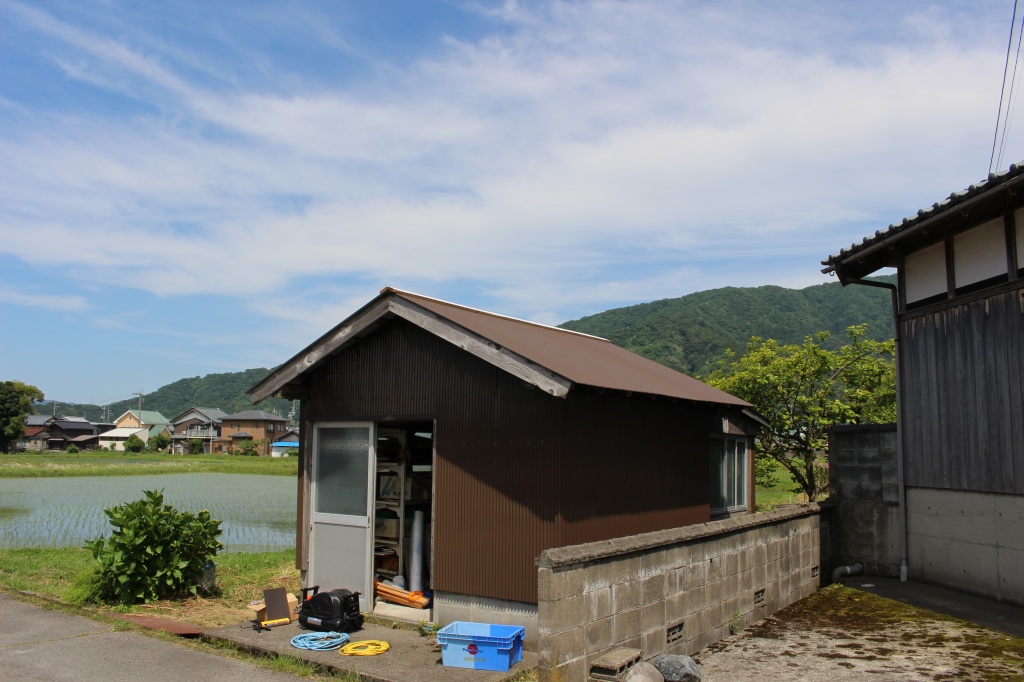 納屋の板金張替！とろけそうな板金🍫 施工後2