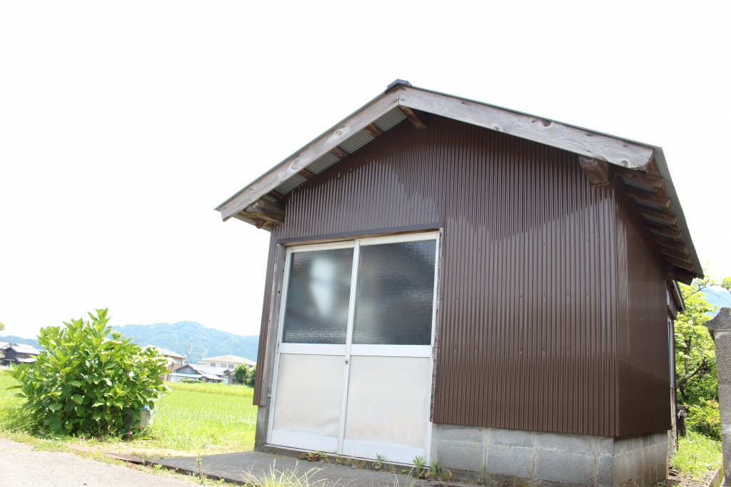 納屋の板金張替！とろけそうな板金🍫 施工後3