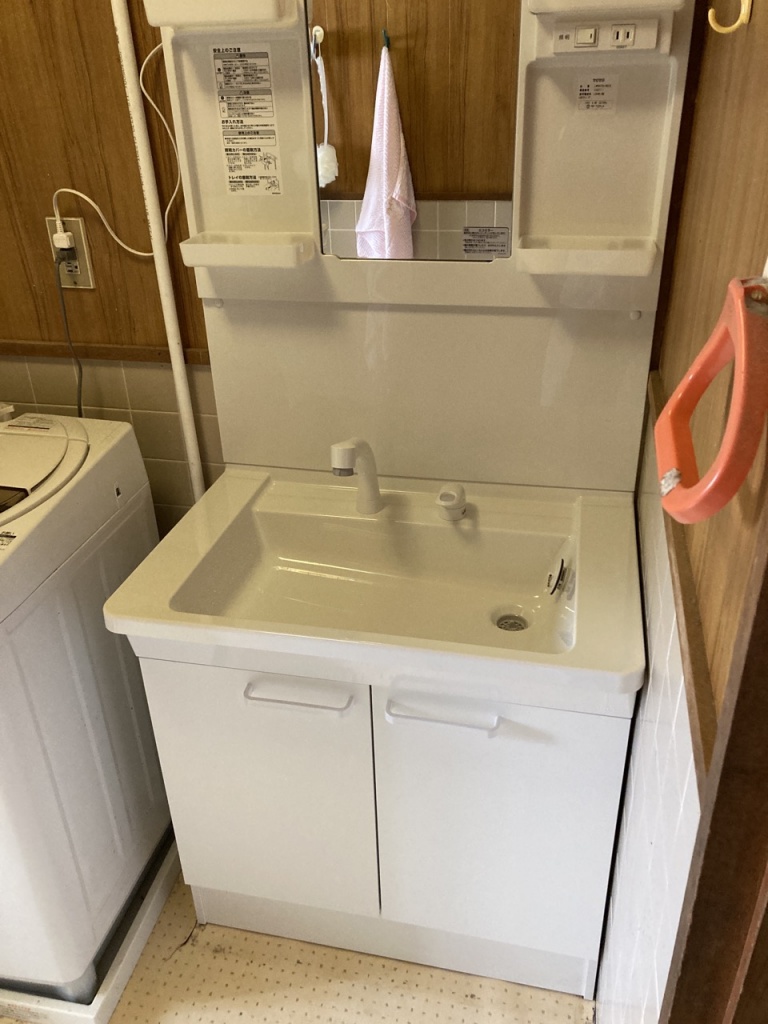 洗面化粧台の交換で男前に✨⁉ 施工後2