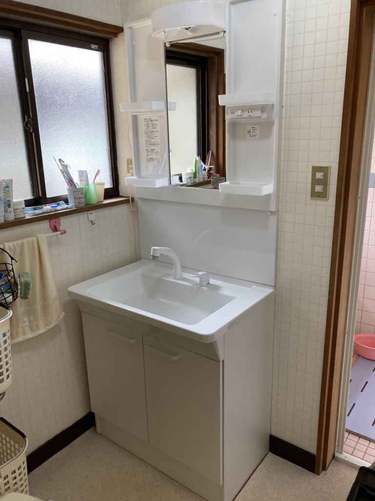 洗面化粧台の交換工事💄 施工後2