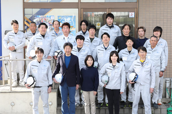 スタッフ集合写真